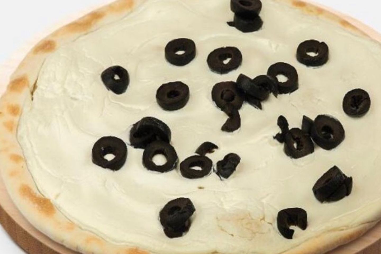 جبنه بالزعتر والزيتون