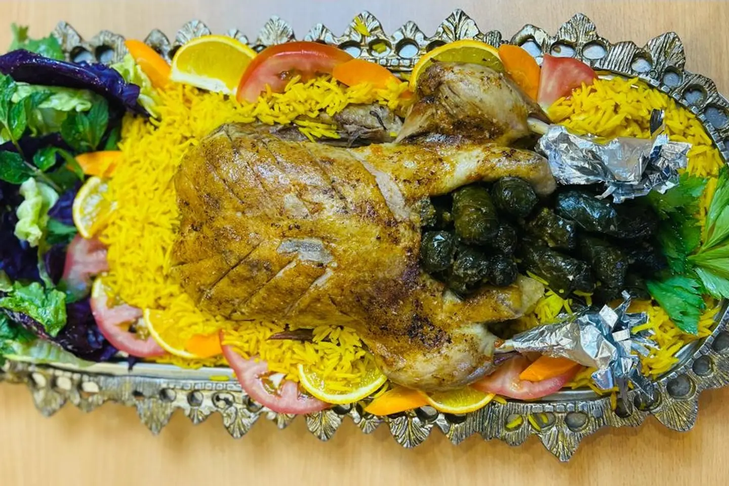 بط محشي ورق عنب