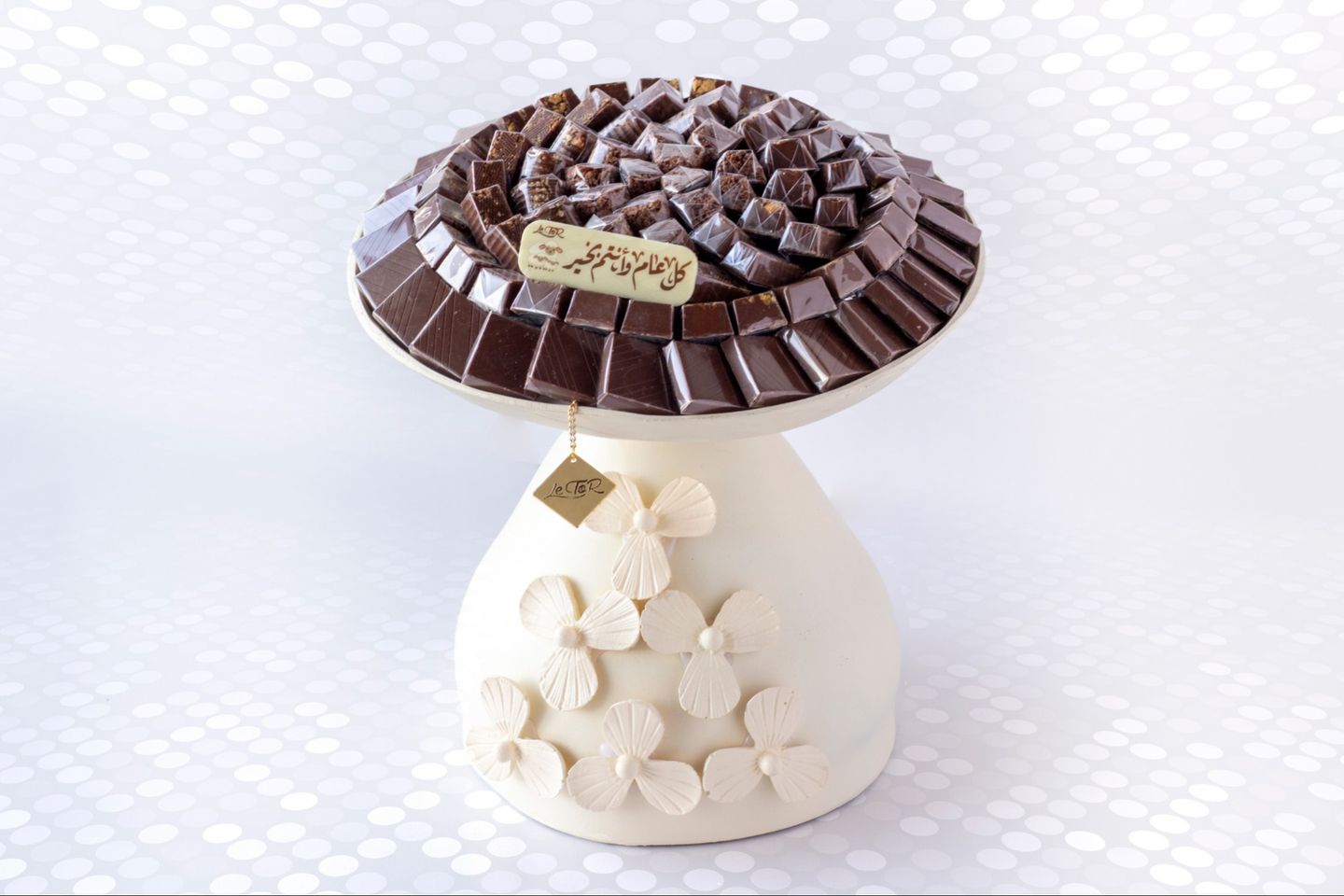 White Vase Style Round Chocolate Tray