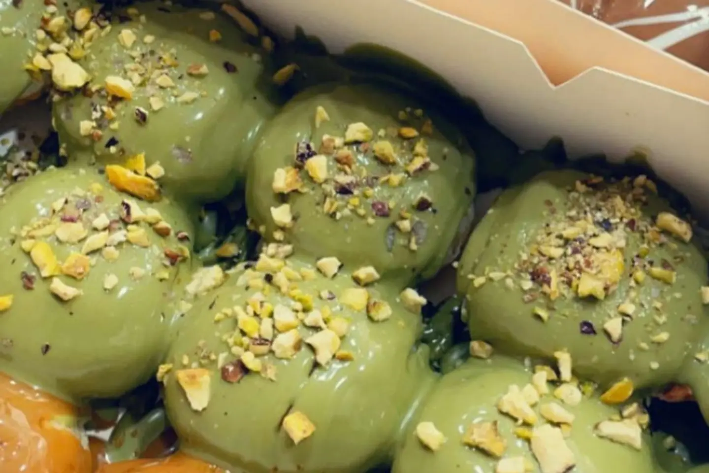 ميني بان كيك بستاشيو