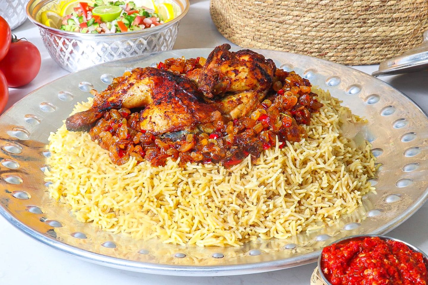 نص دجاجة