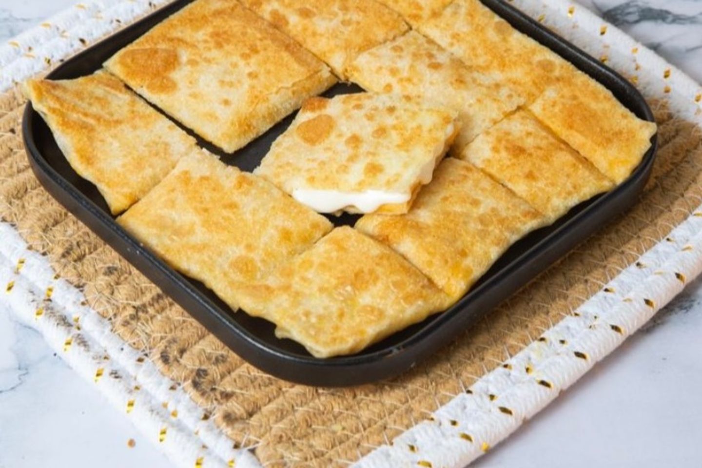 مطبق حلو بالقشطة