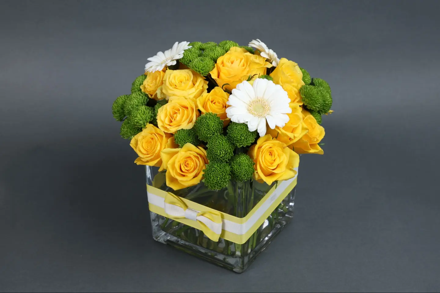 فازة زهور طبيعية