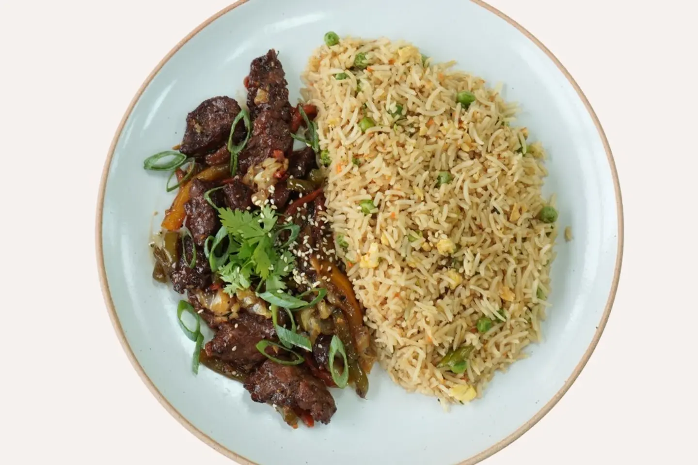 منغوليان بيف مع رز صيني