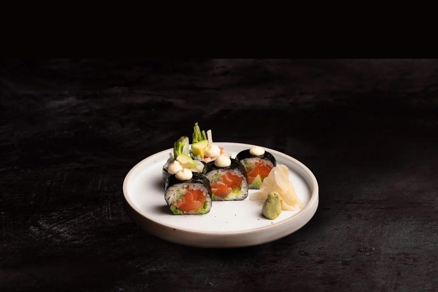 Salmon Avocado Maki