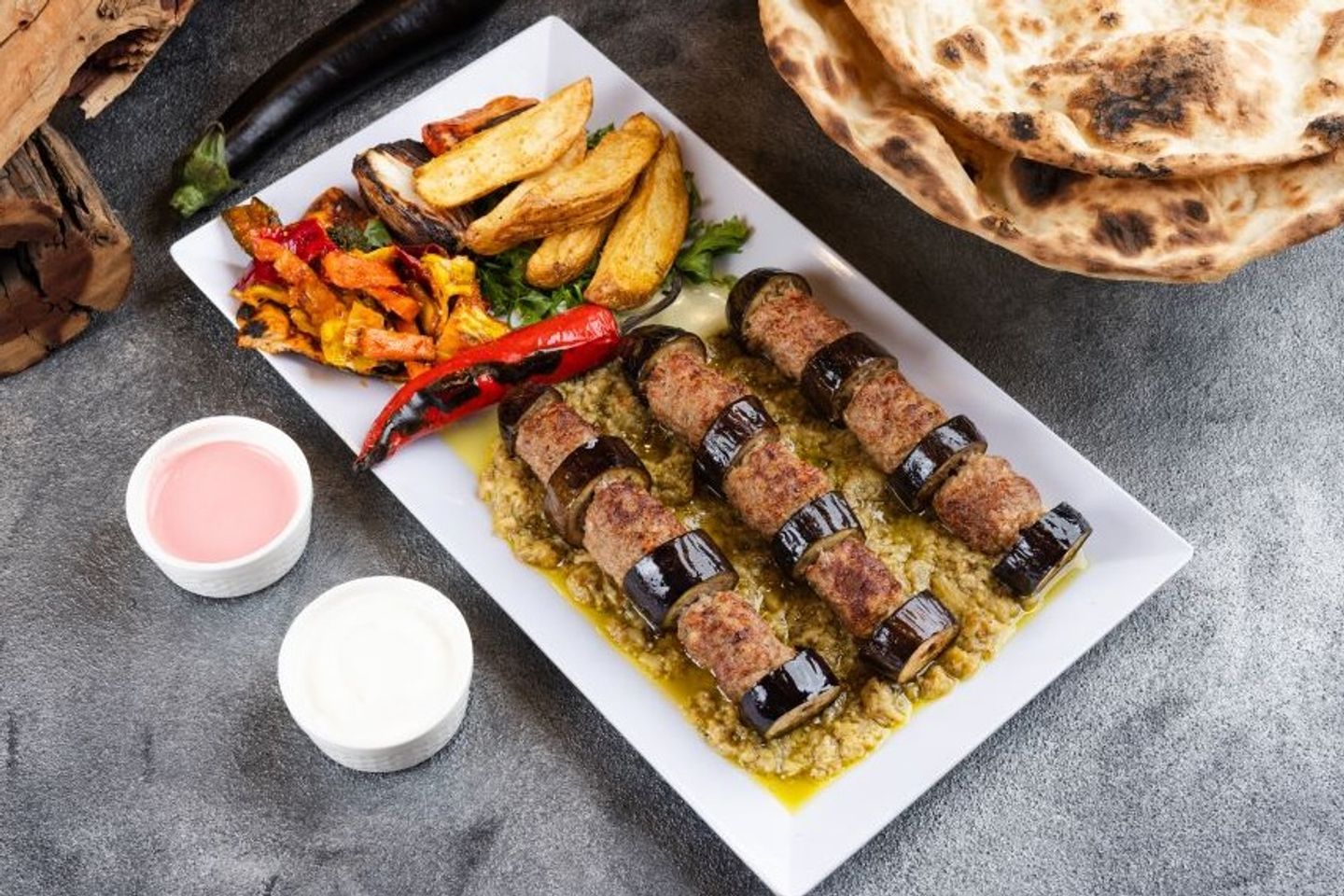 كباب لحم نعيمي بالباذنجان