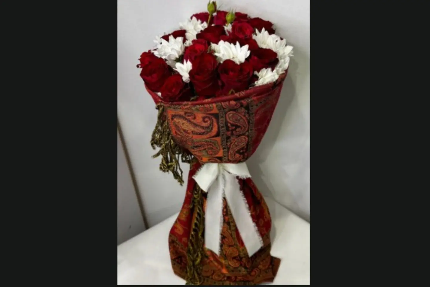 Red And White Cashmere Bouquet
