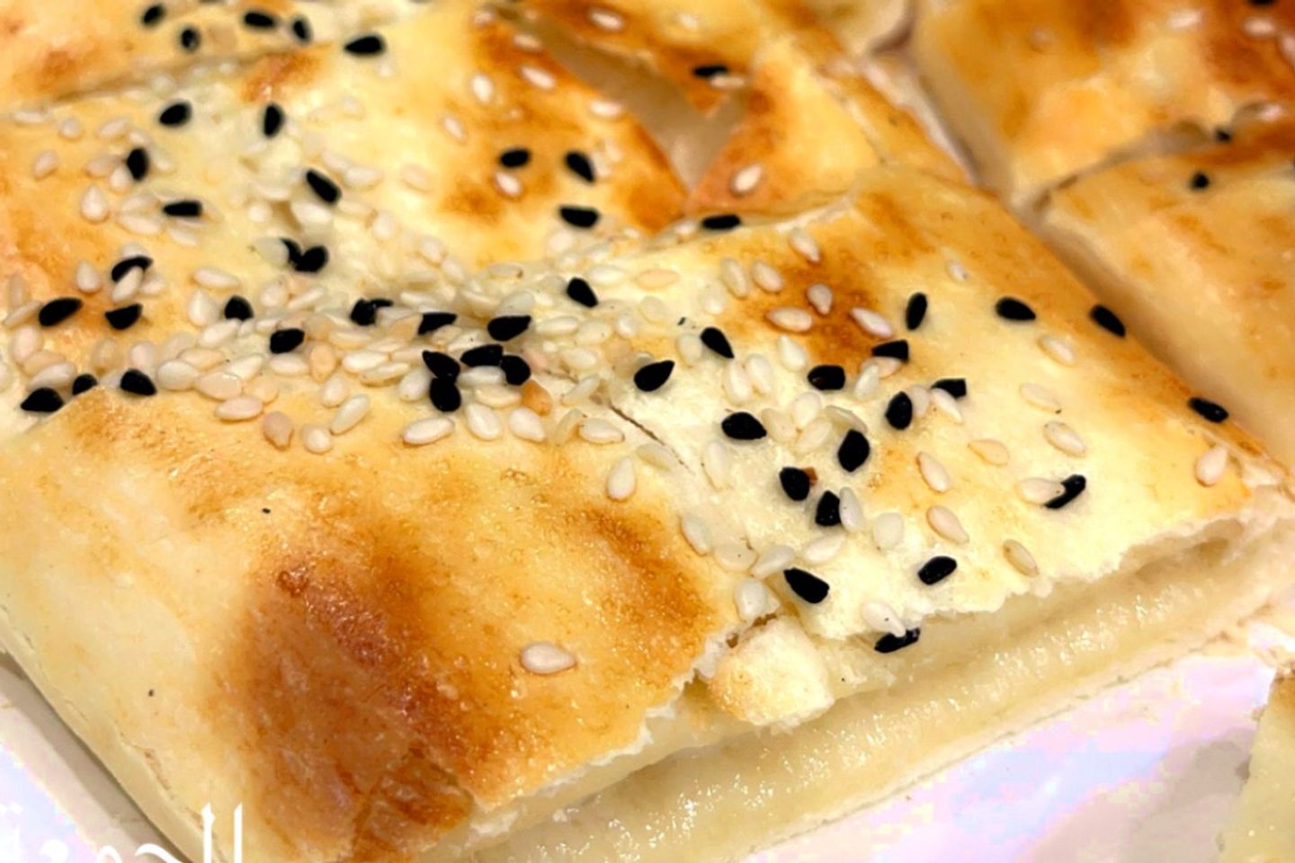 فطيرة جبنة سائلة