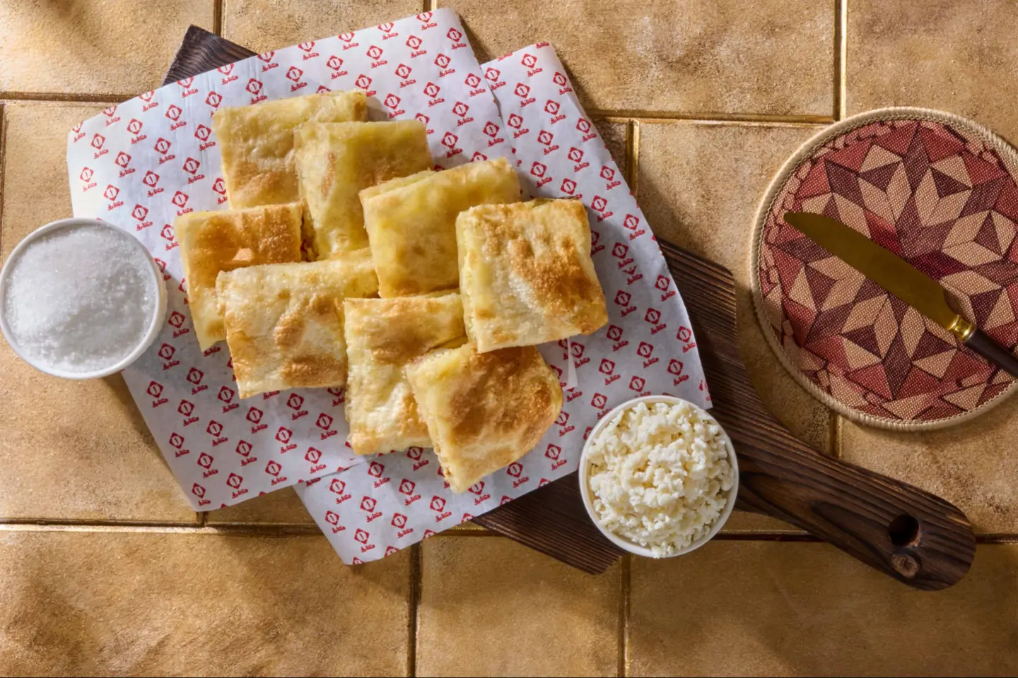 مطبق حلو جبن كلاسيك