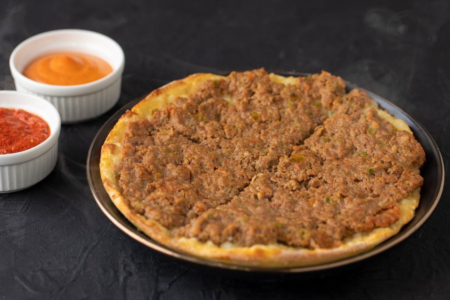منقوشة جبنة بالدجاج