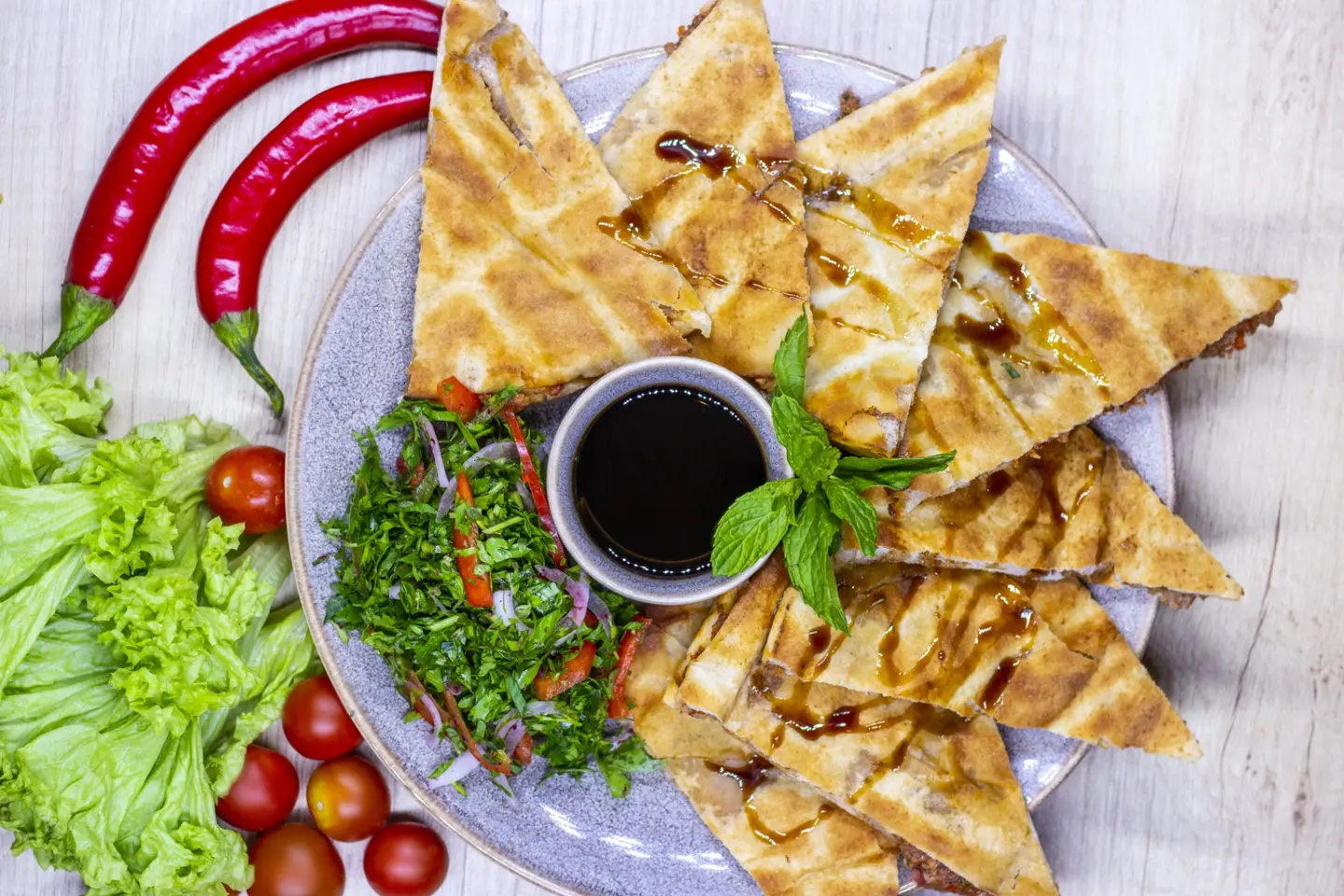 عرايس لحم