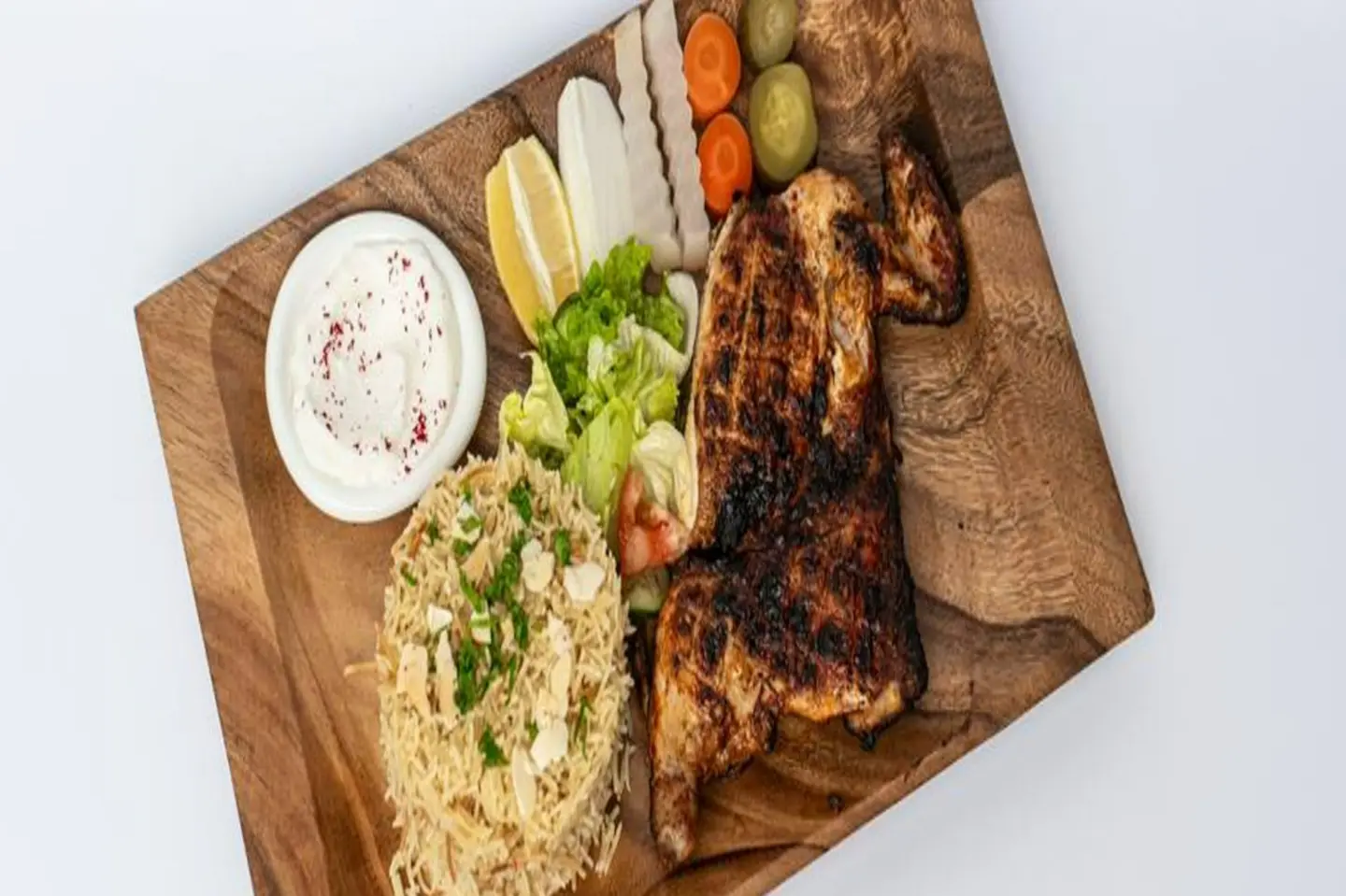 طبلية فروج على الفحم مع الأرز
