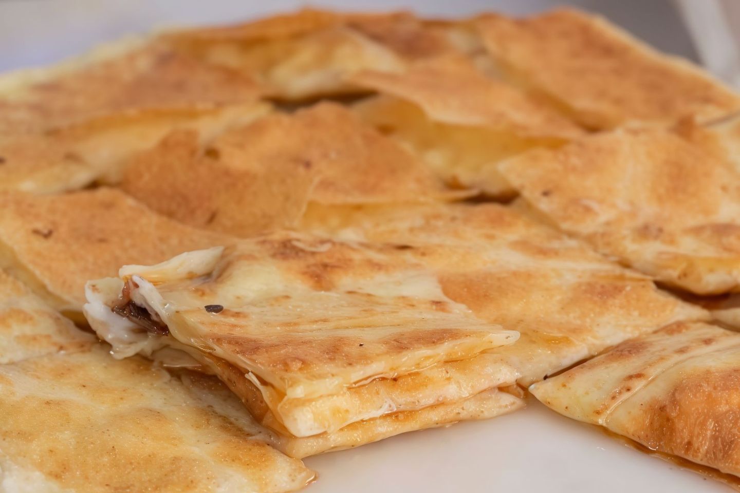 مطبق قشطة وعسل