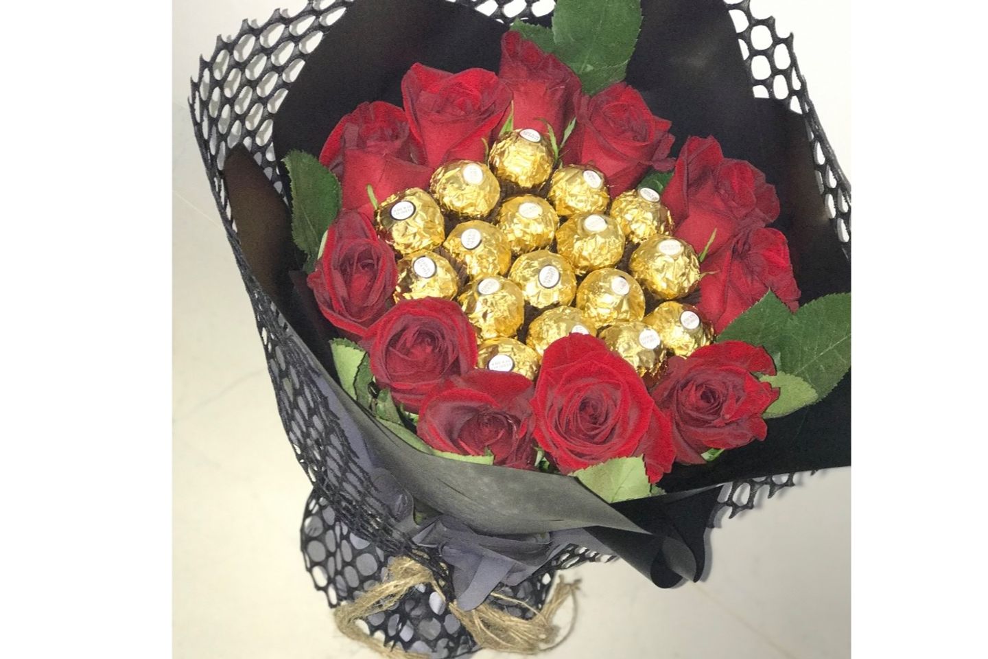 باقة ورد وفريروشيه