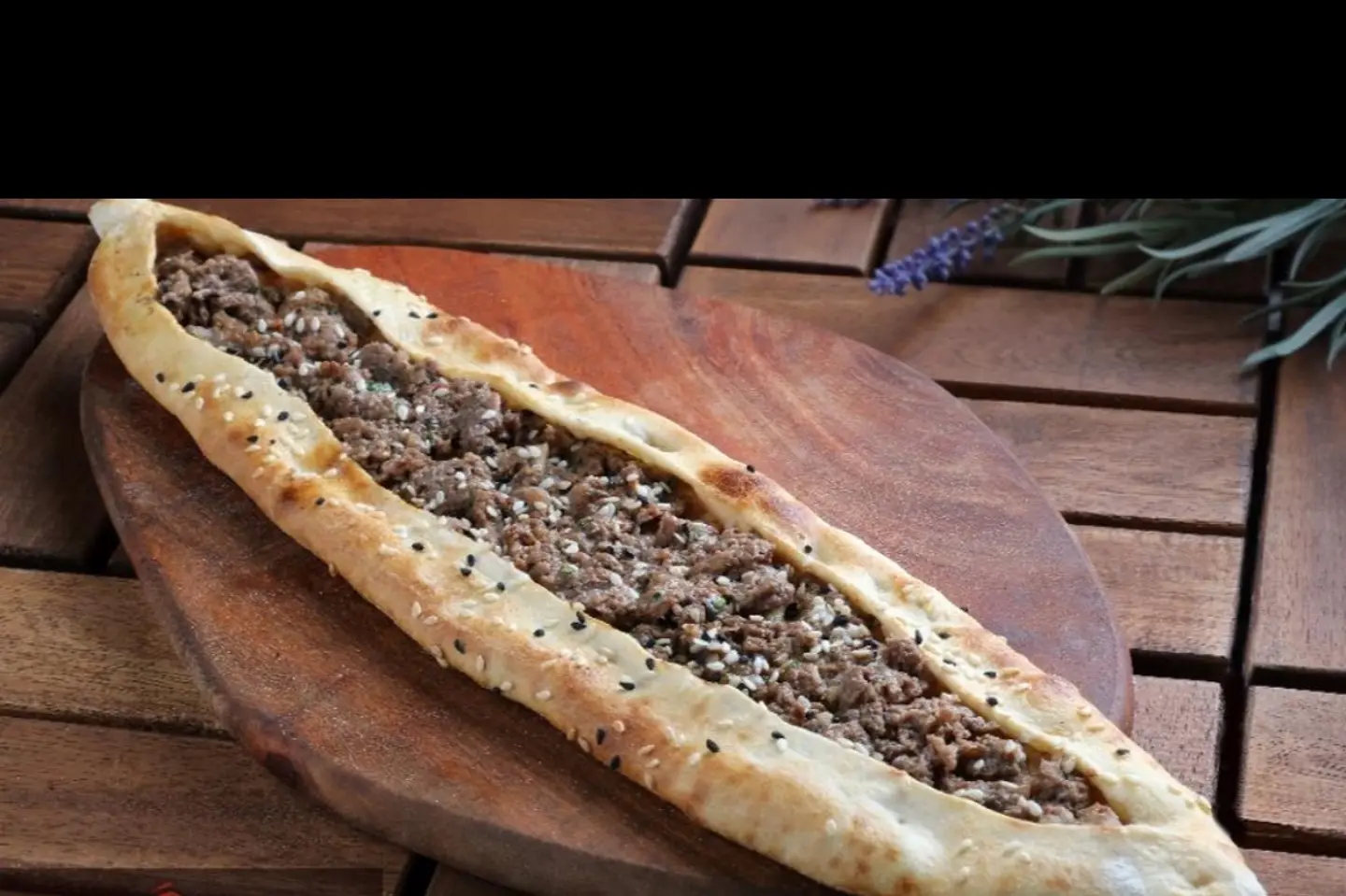 فطيره لحم بعجين