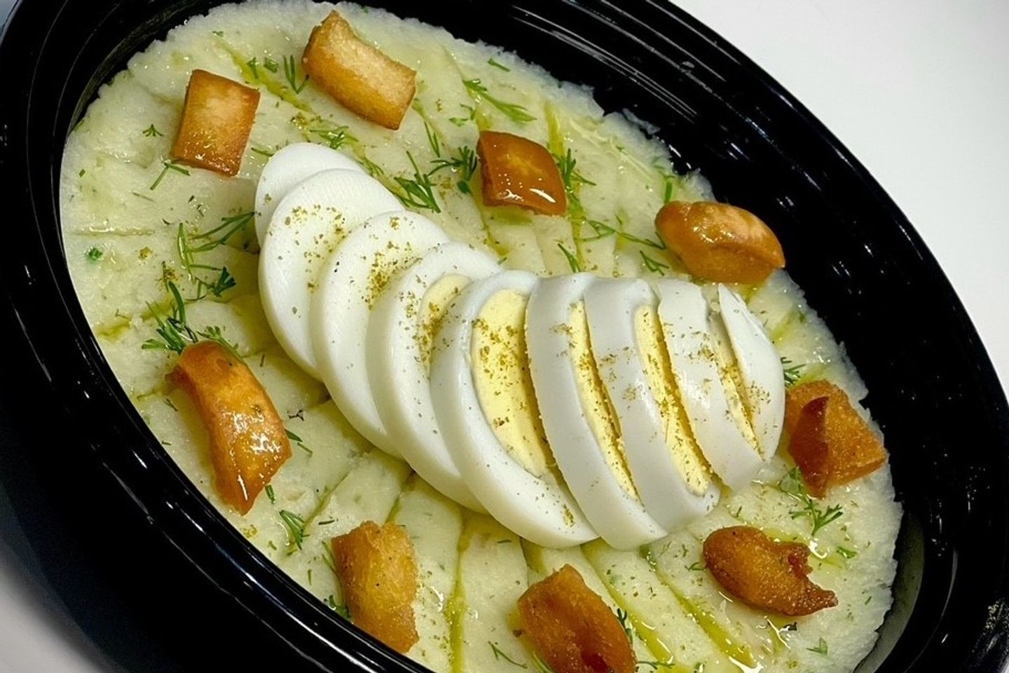 بطاطس مهروسة مع بيض