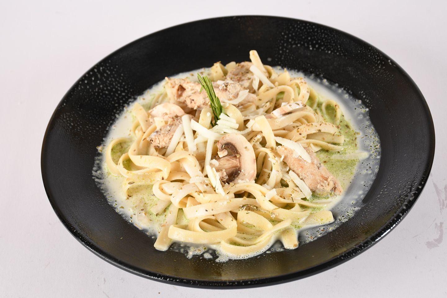 Fettuccine With Chicken