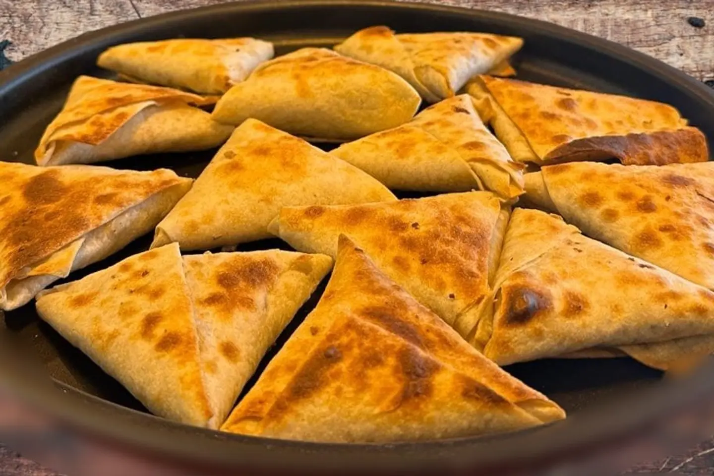 سمبوسة فرن بيتزا