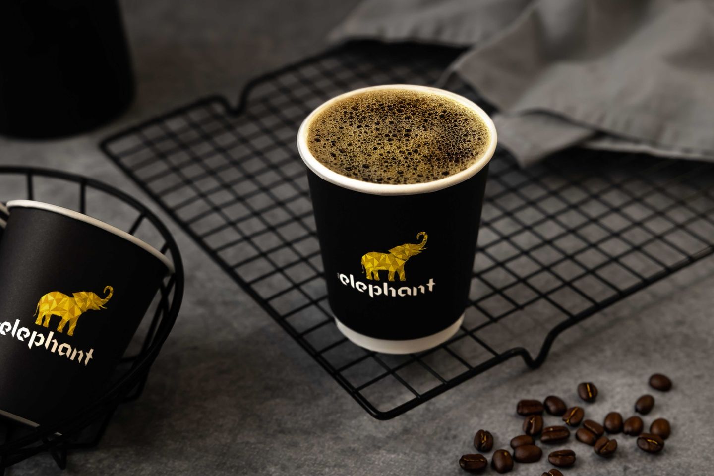 في ٦٠ قهوه