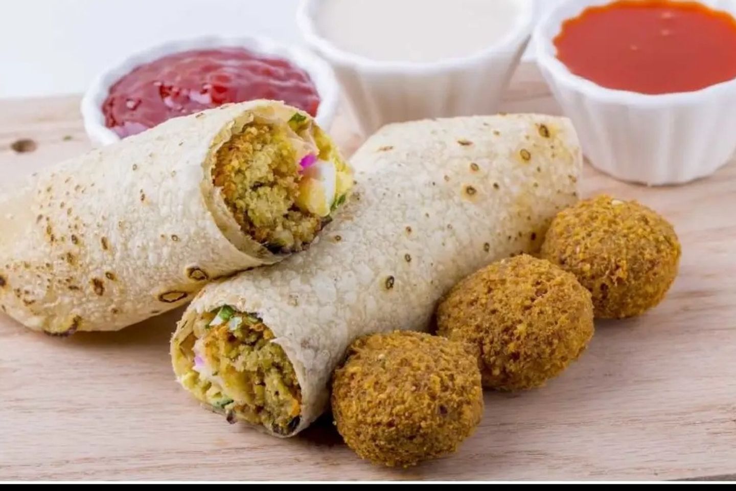 Mixed Falafel And Saj Bread