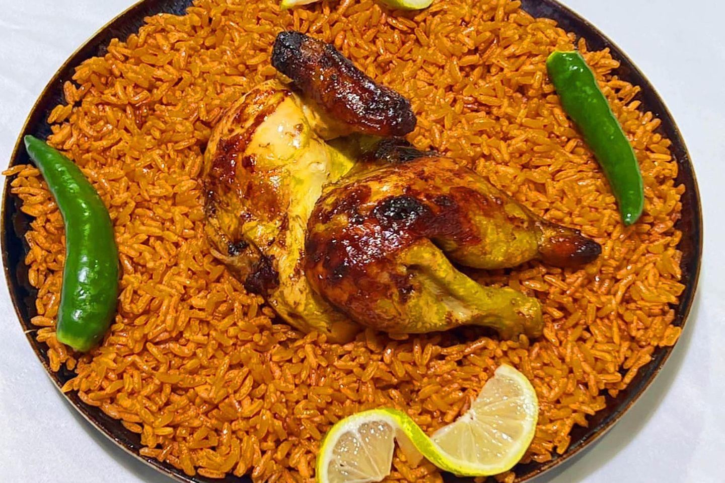 نصف دجاج شواية مع ارز امريكي