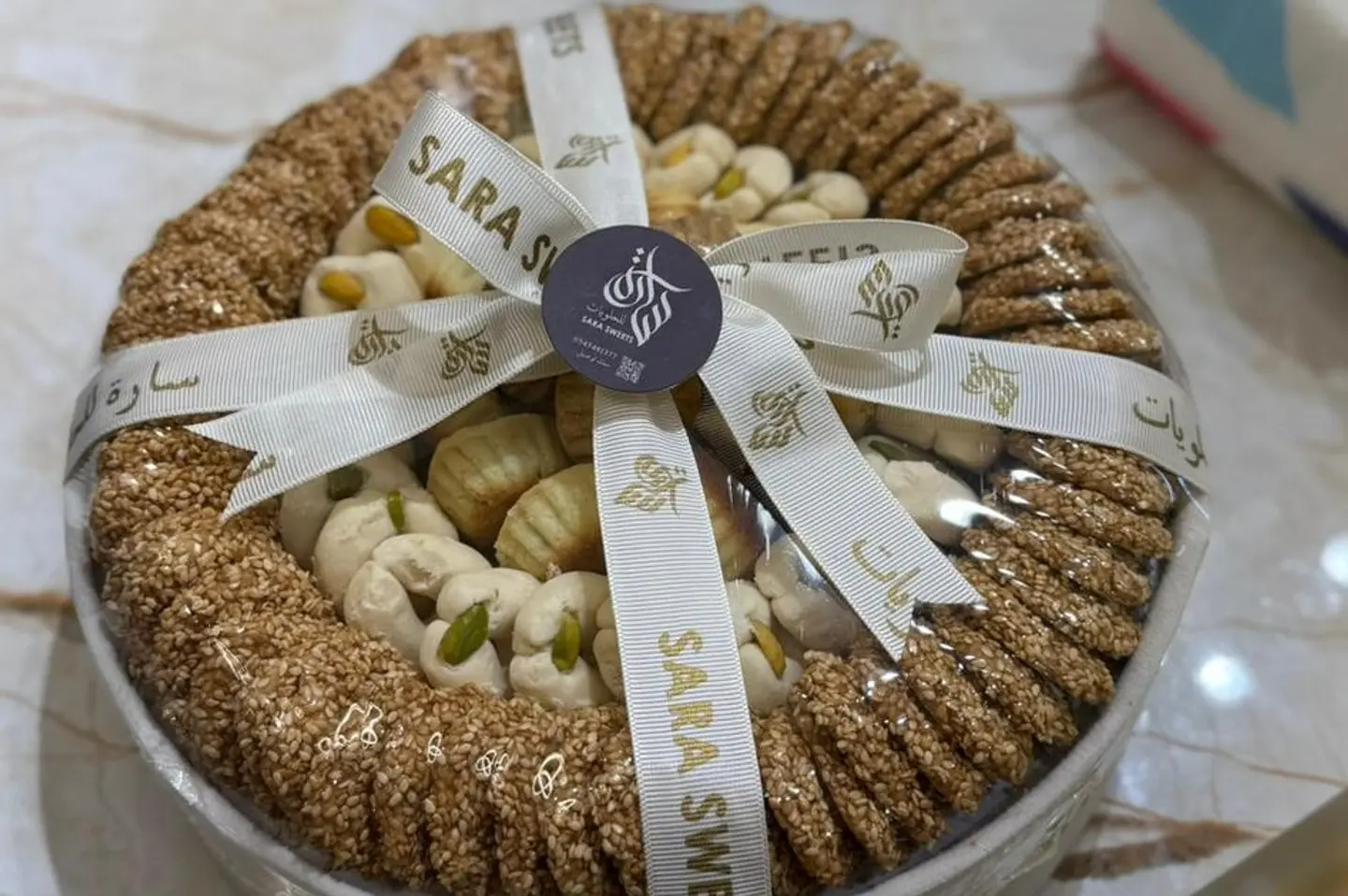 صينية بسكويت مكس فاخر مع معمول