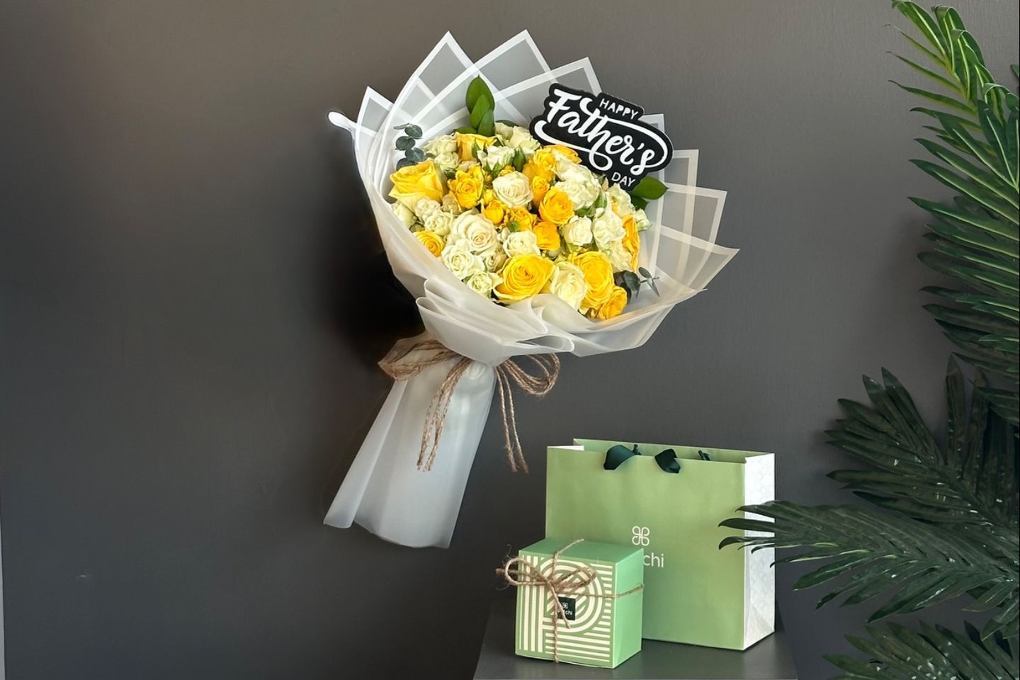 Fathers Day Package Bouquet And Chocolates