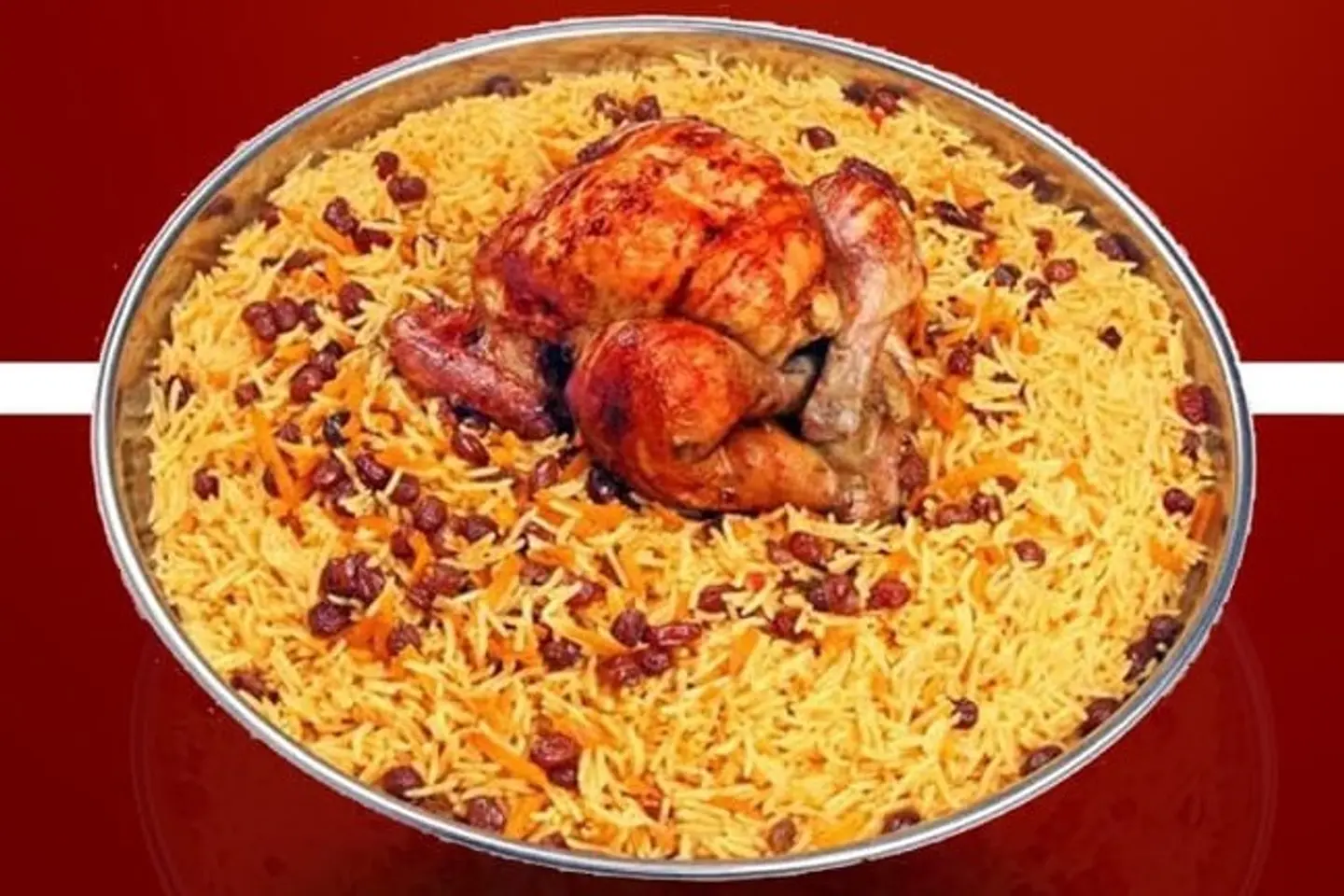 دجاج كاملة شواية مدخنة مع الأرز