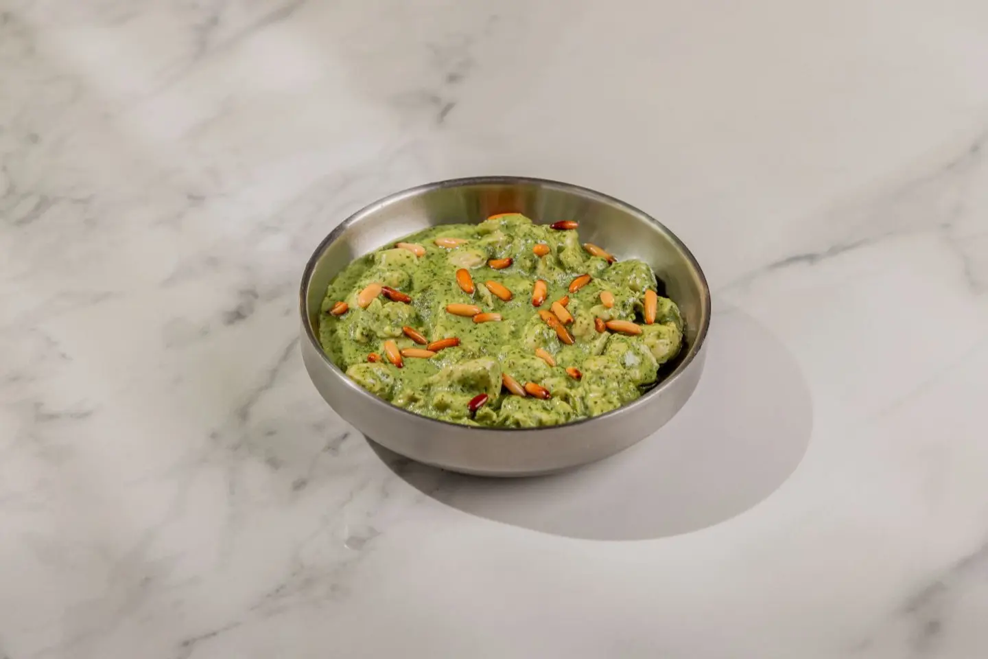 Asfouriyet Pesto