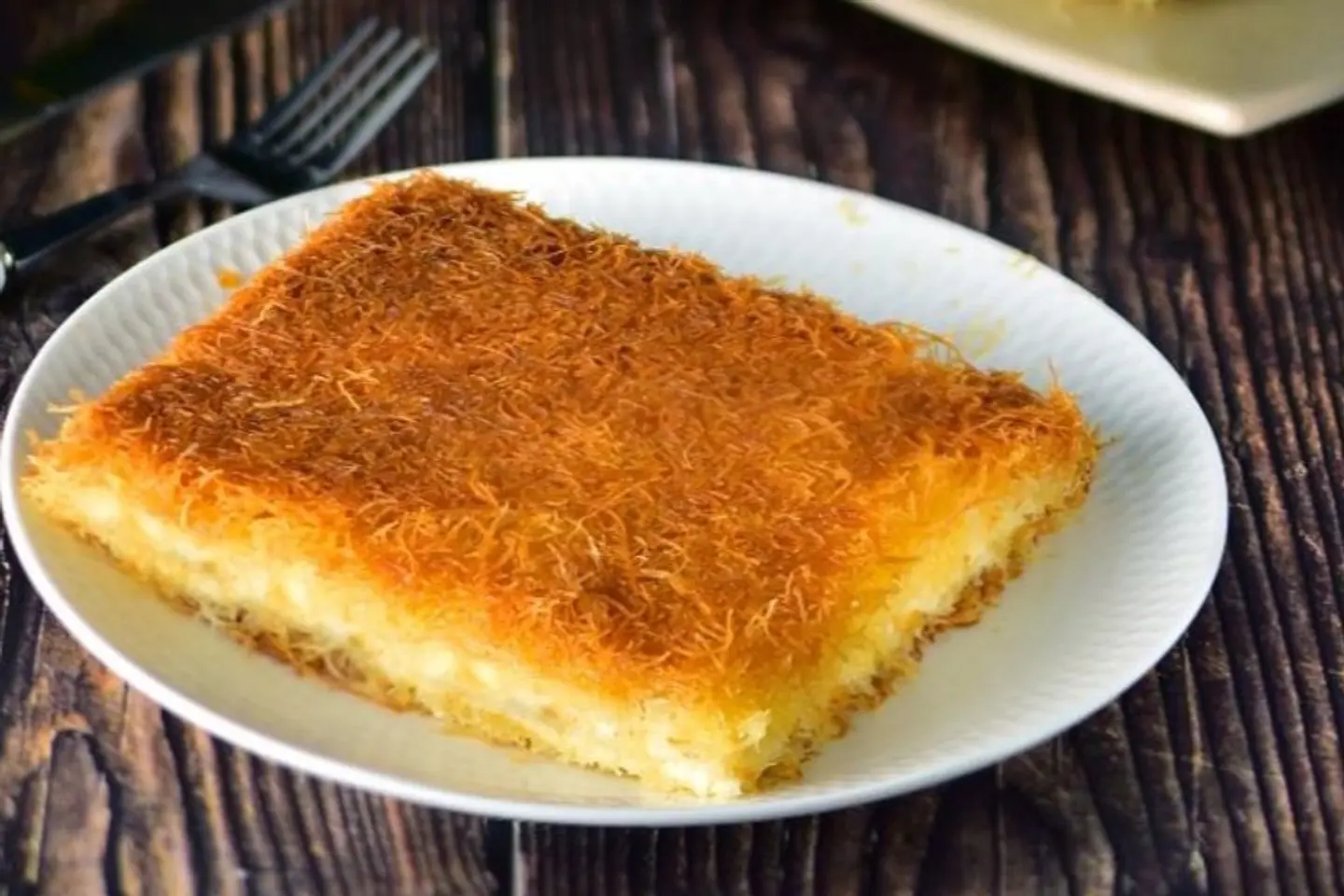 بسبوسة بالقشطة