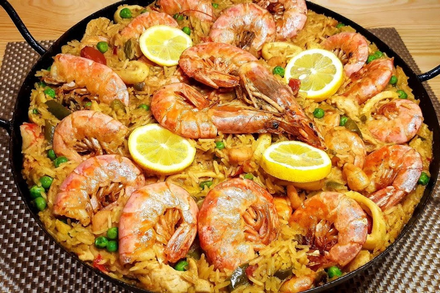 أرز مع فواكة البحر