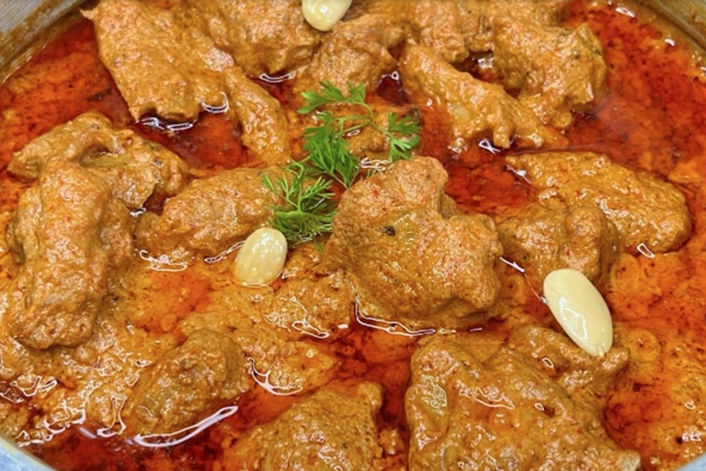 لحم ضأن بادامي كورما - لشخصين