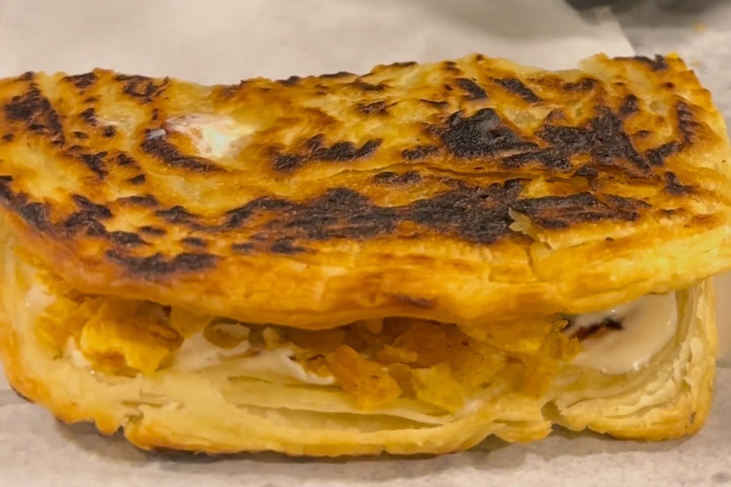 شباتي جُبن مع شبس عُمان