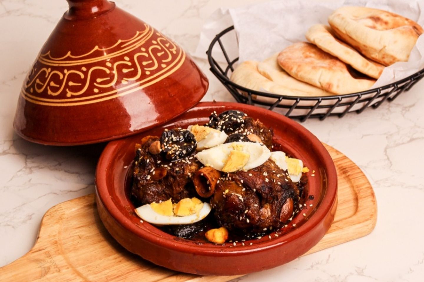طاجن اللحمه بالبرقوق