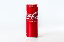 كولا علبة