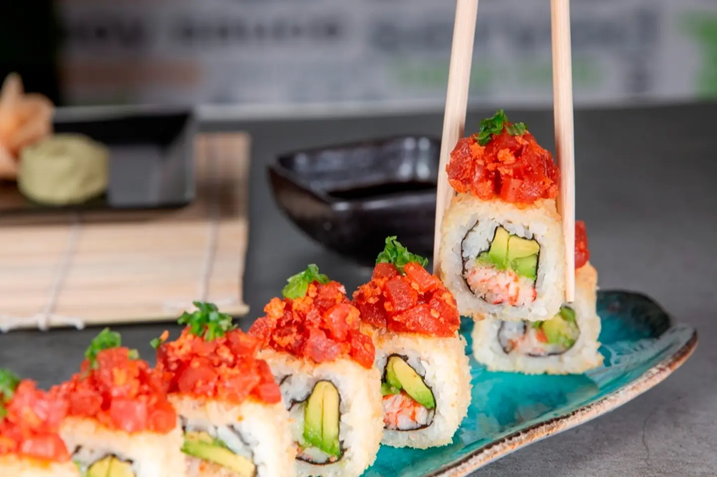 Tuna Evolution   8 Pcs