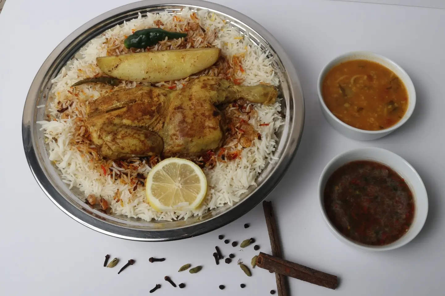 Almeaawyah Madfoon Chicken With Rice