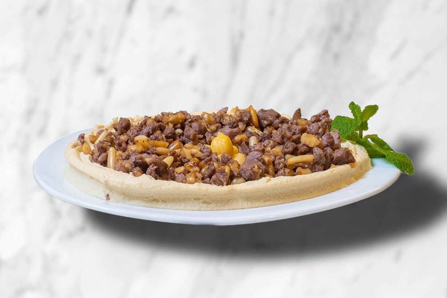 Hummus With Meat And Nuts