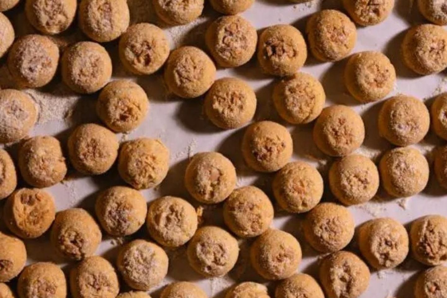 Ghoriba With Almonds