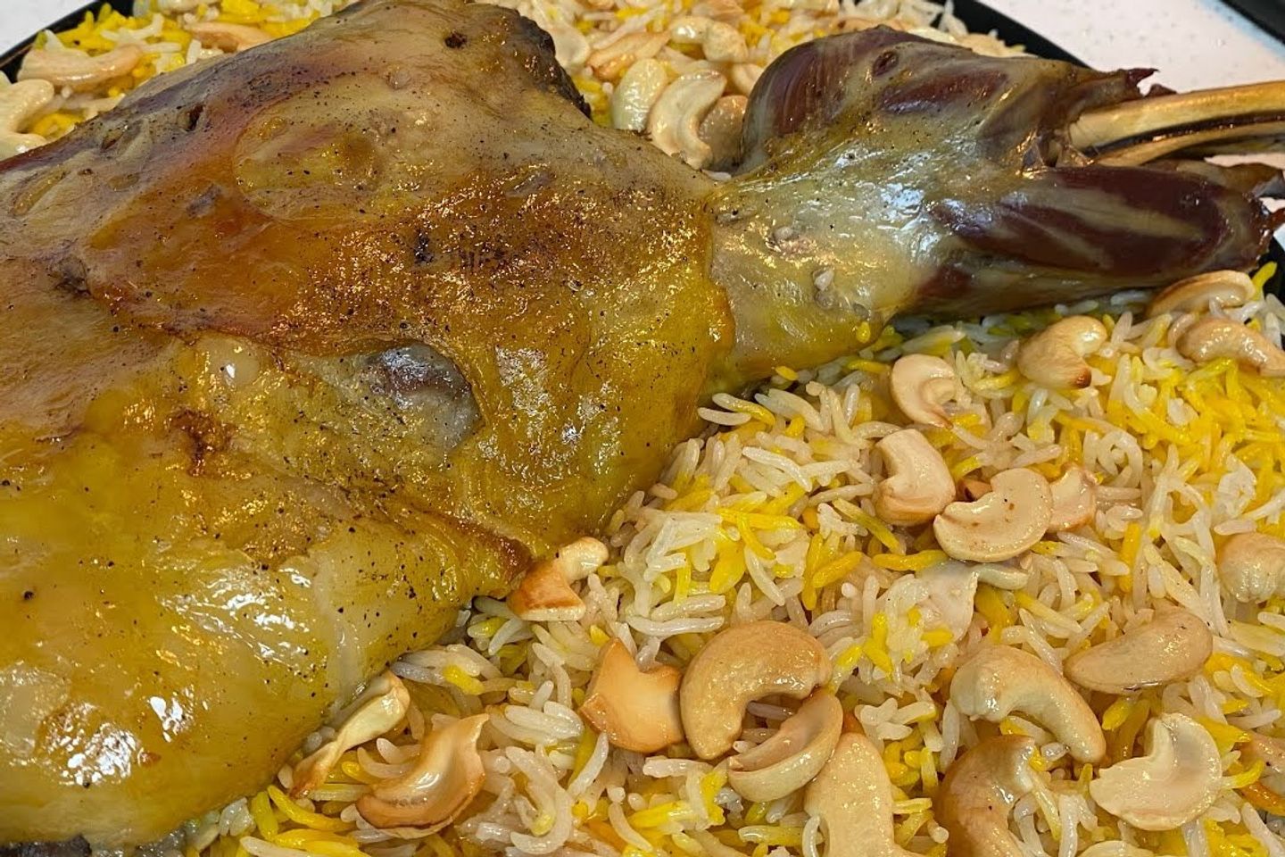 نصف وليمة كتف