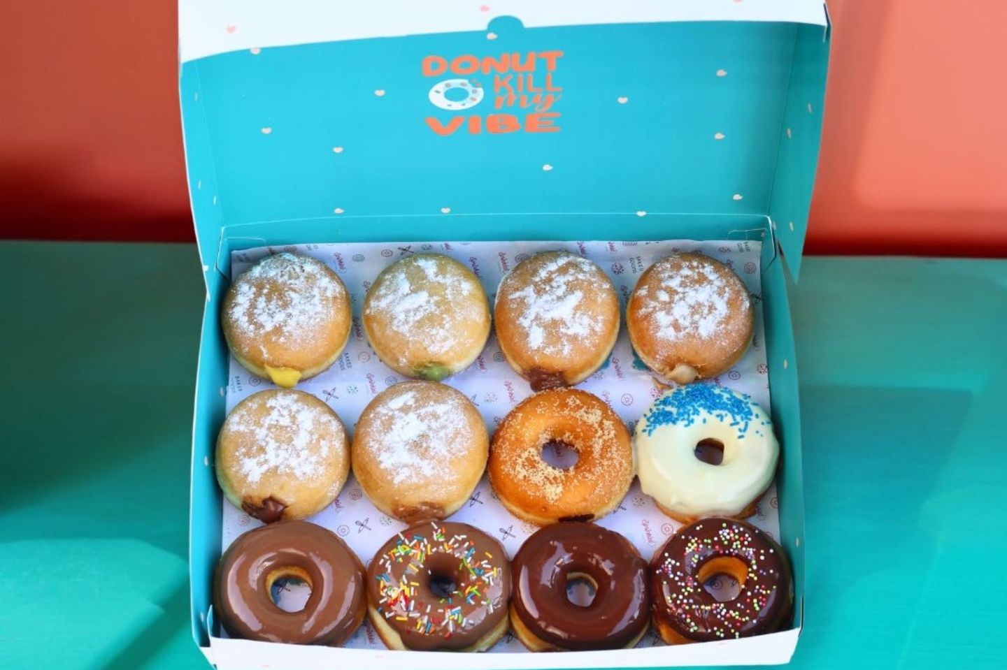 Saving Box Donut 6 Filling And 6 Classic