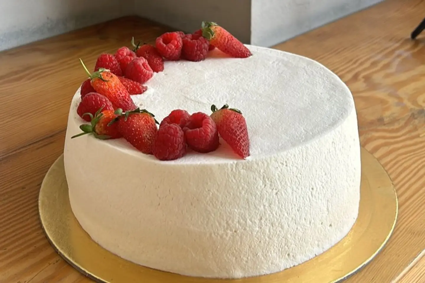Vanilla Berry Cake