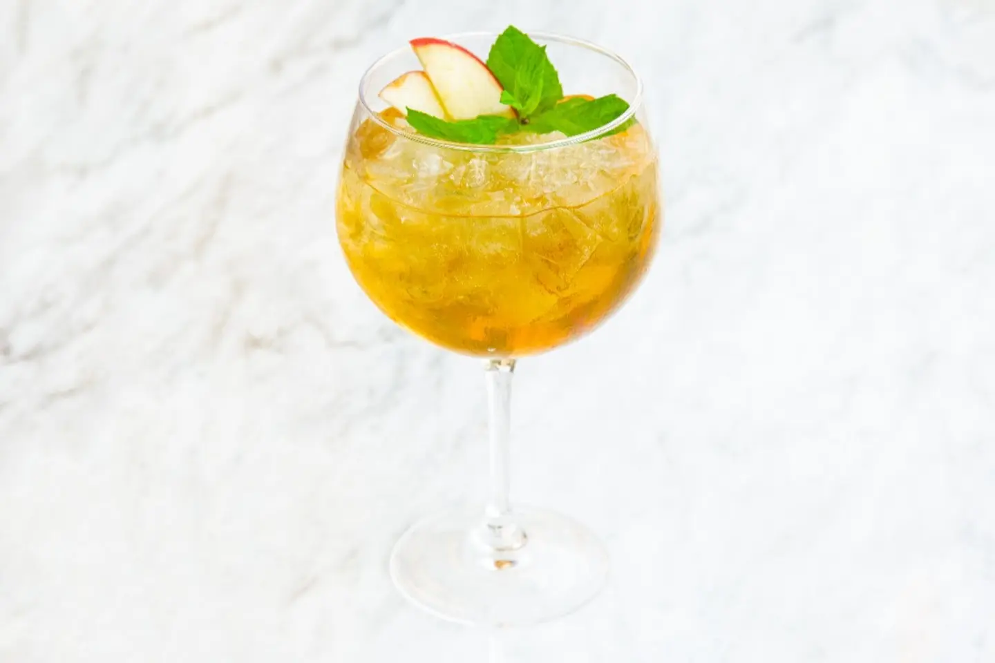 Apple Lemon And Mint