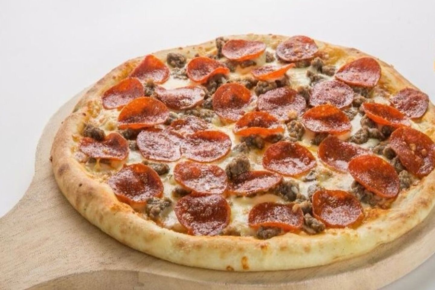 Pepperoni With Meat Cut Pizza
