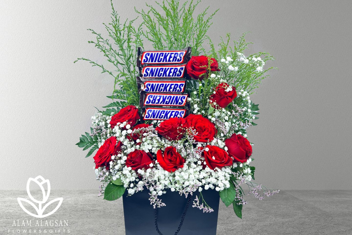 بوكية ورد مع سنيكرز 710