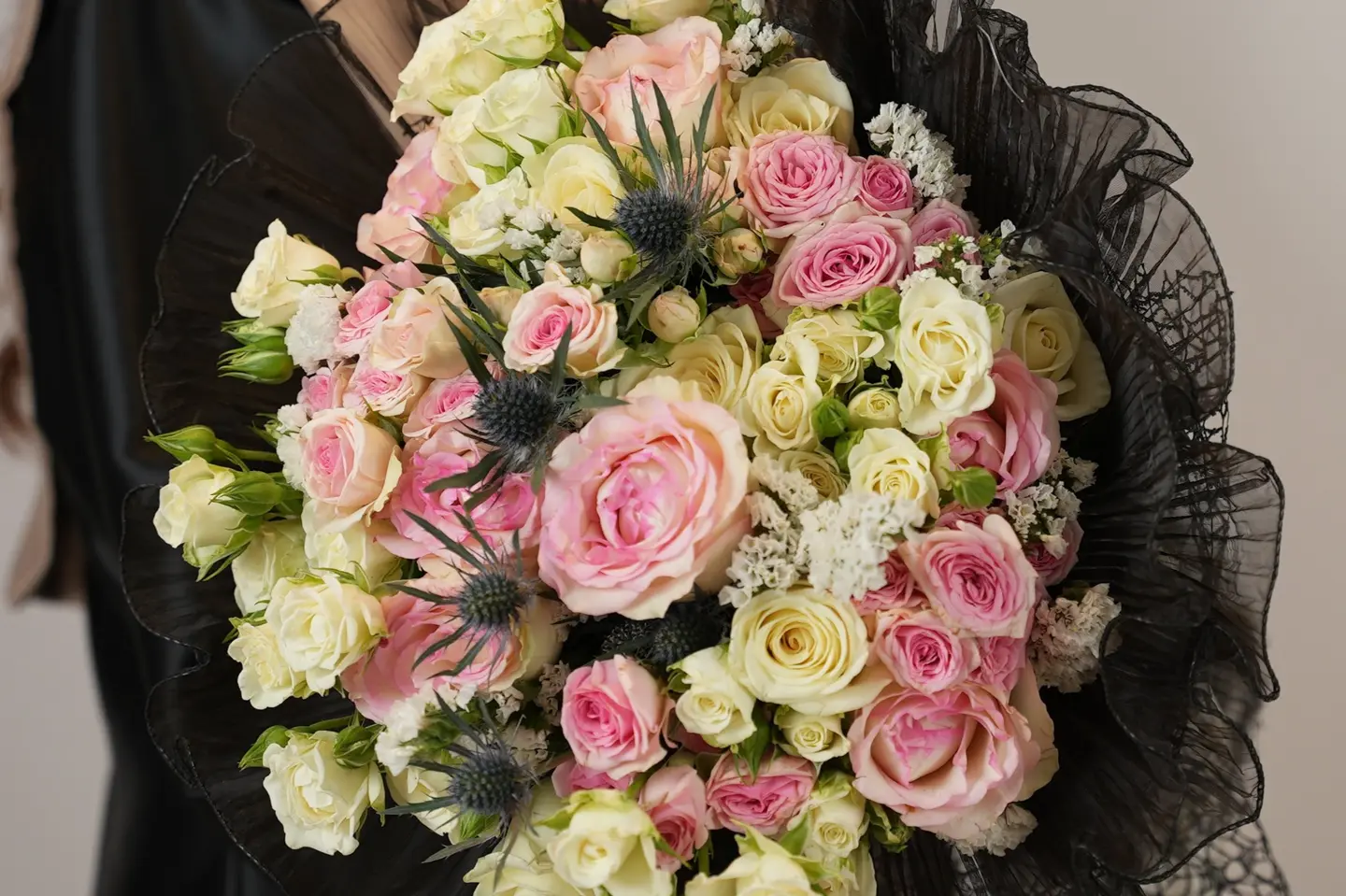 باقة أناقة الشيفون الأسود