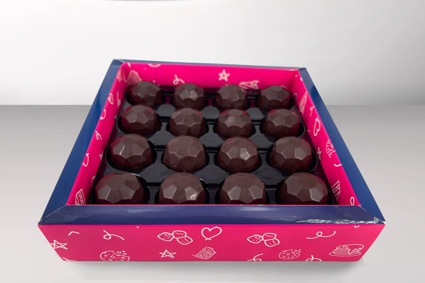 Box Dark Trend Dubai Bites