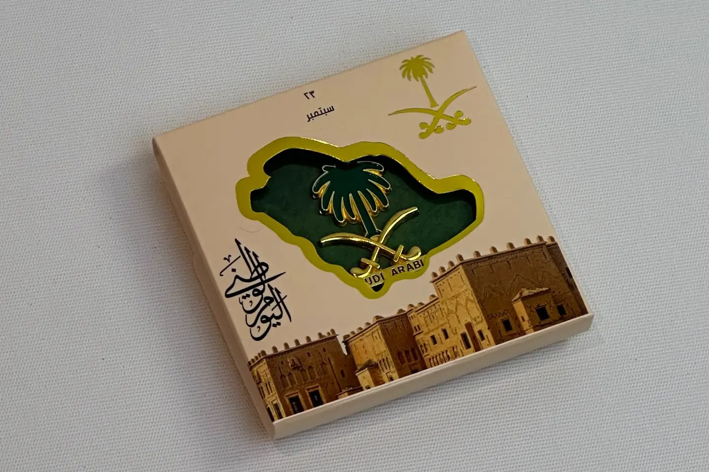 Luxury National Cardboard Brooch