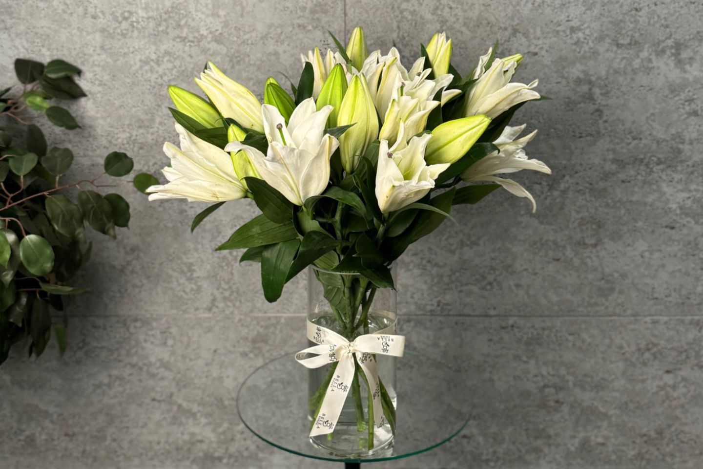 Bella Vase 11