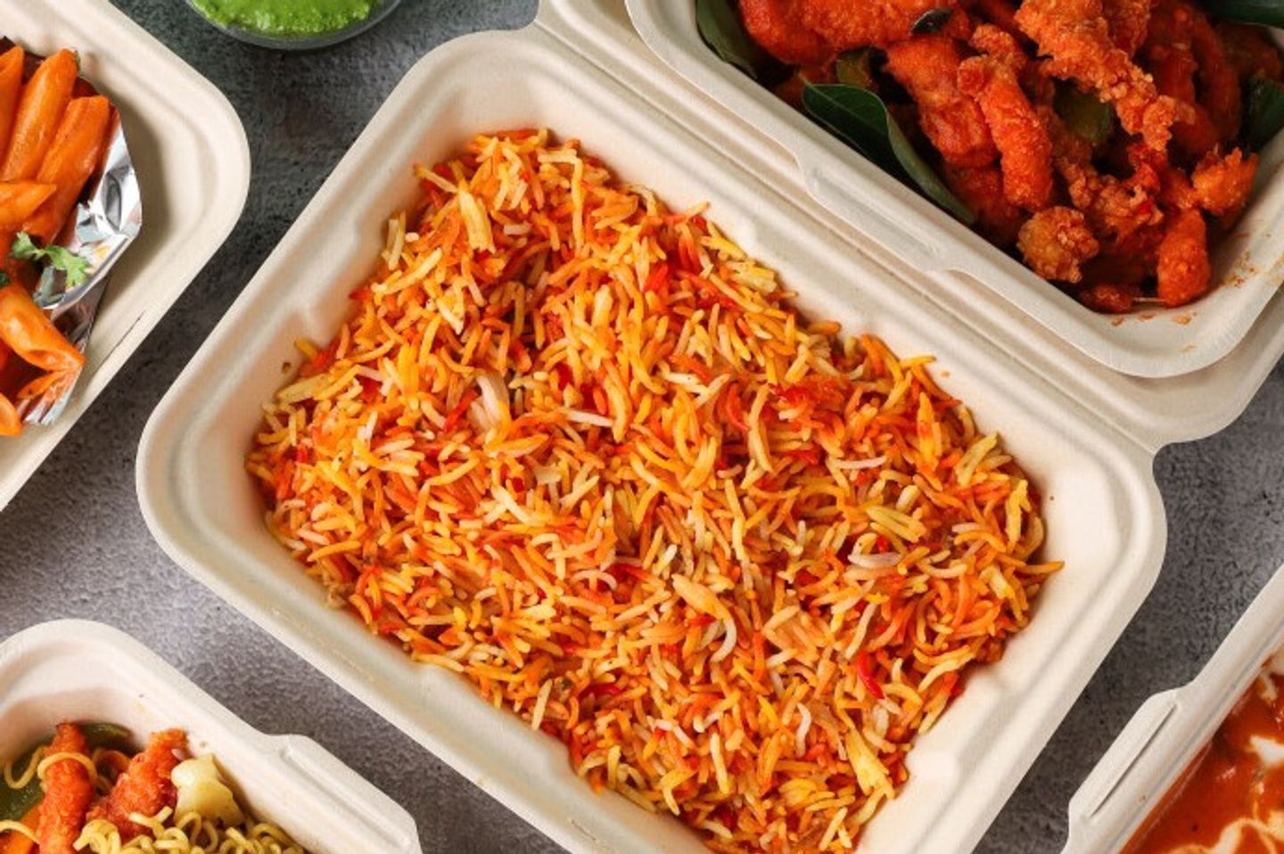 تشكن خمسة وستين مع الأرز البرياني - سبايسي